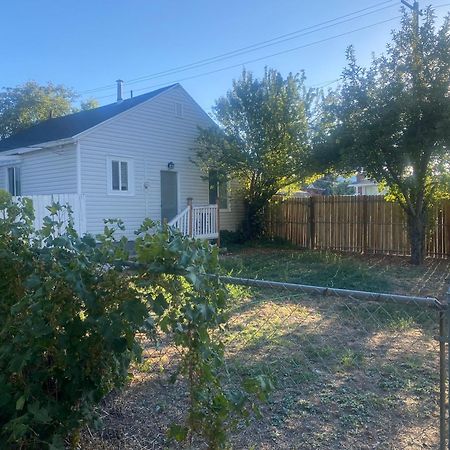 Cute Entire Small House With Large Yard! Pets Welcome! West Valley City Extérieur photo