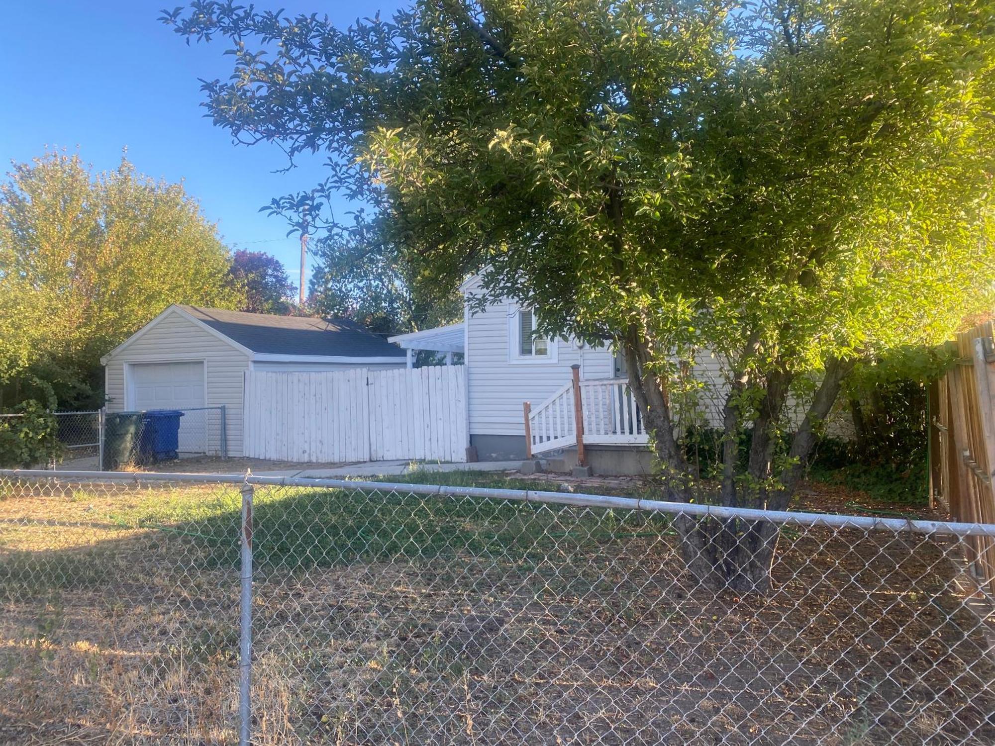 Cute Entire Small House With Large Yard! Pets Welcome! West Valley City Extérieur photo